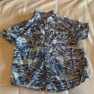 Vineyard Vines for Target- toddler short sleeved shark button-down!